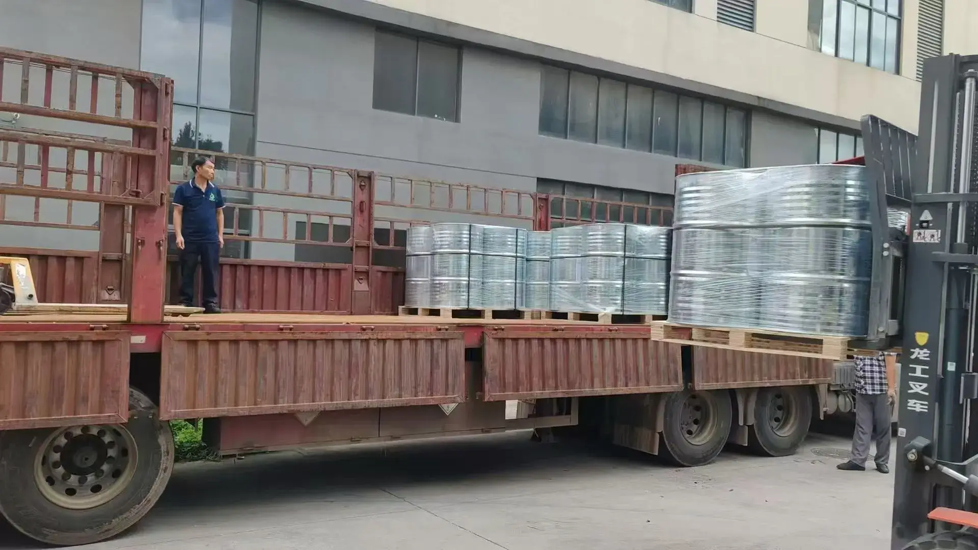 Bulk essential oils shipment (4)