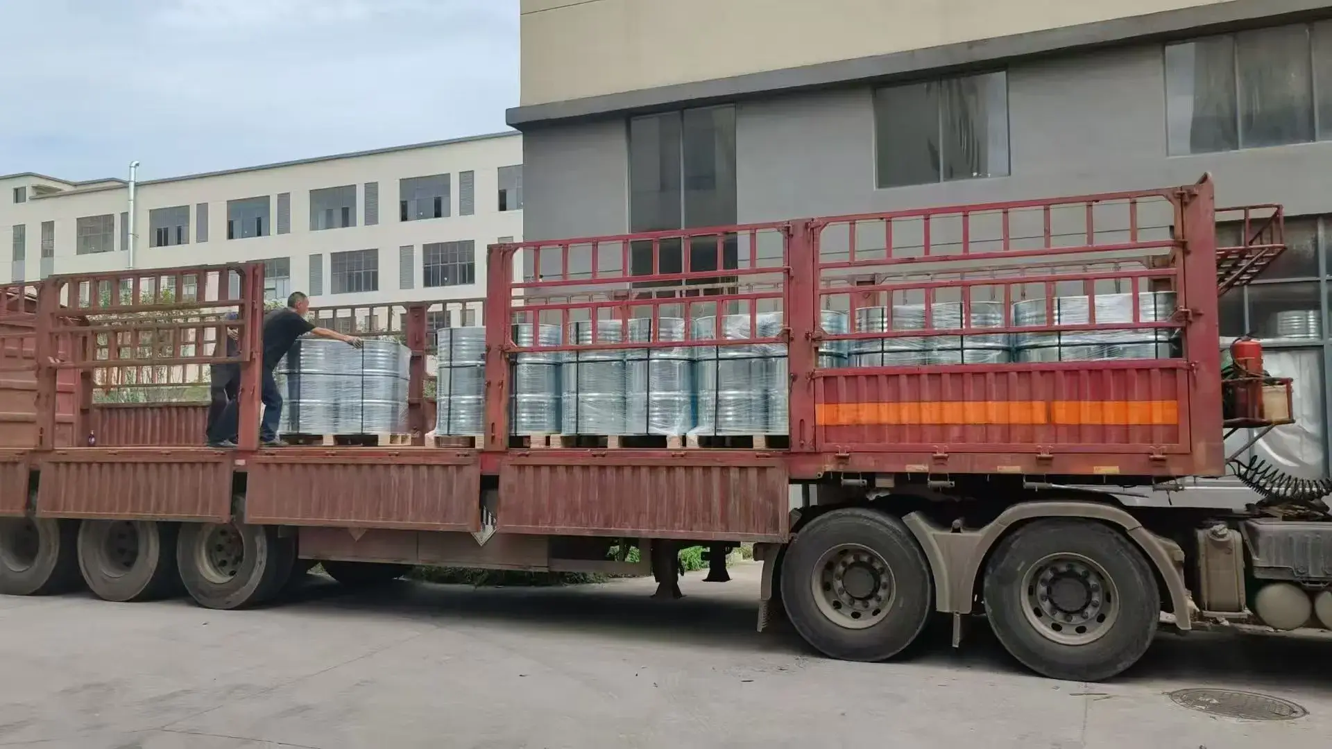 Bulk essential oils shipment (5)