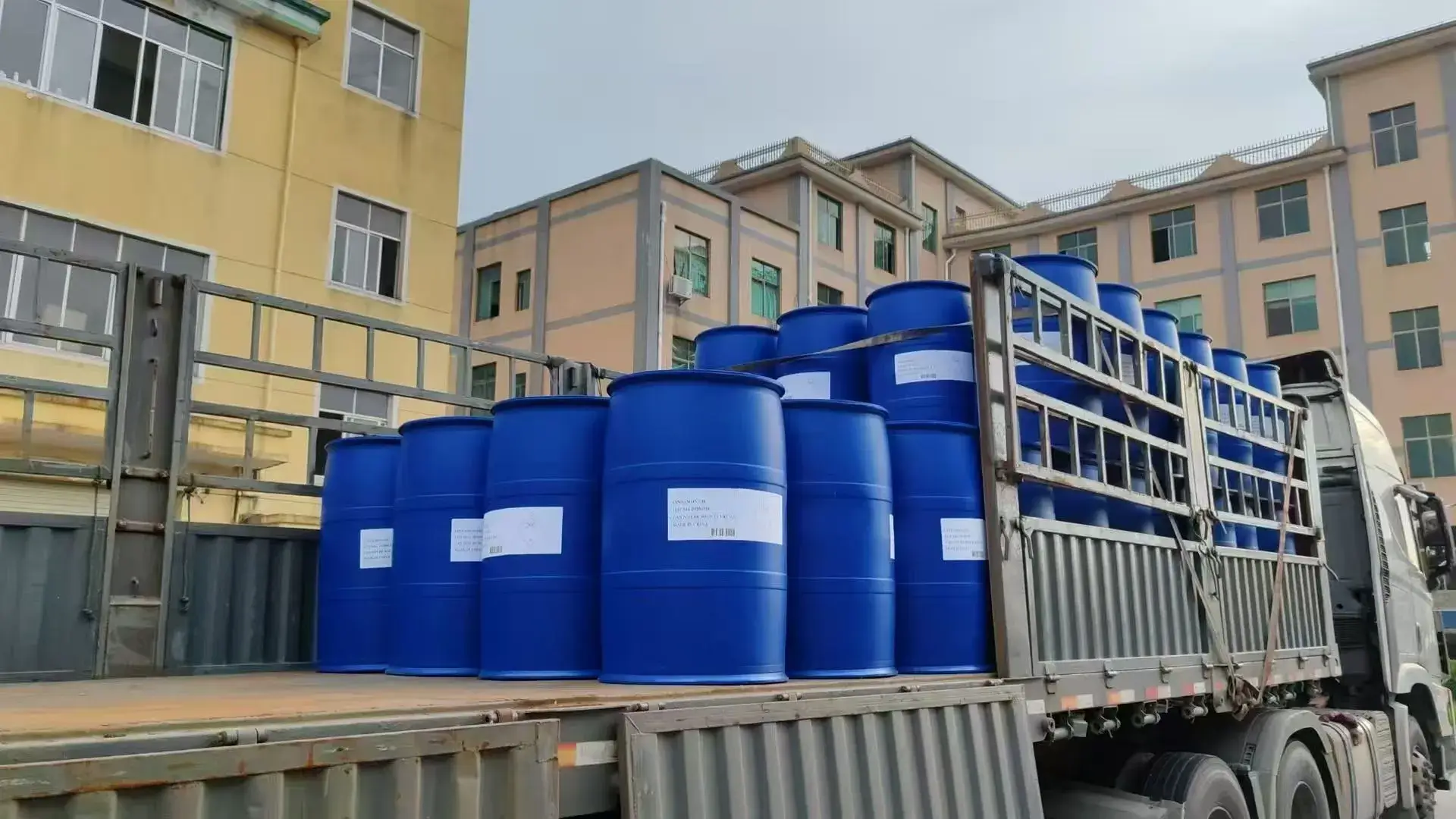 Bulk essential oils shipment (9)